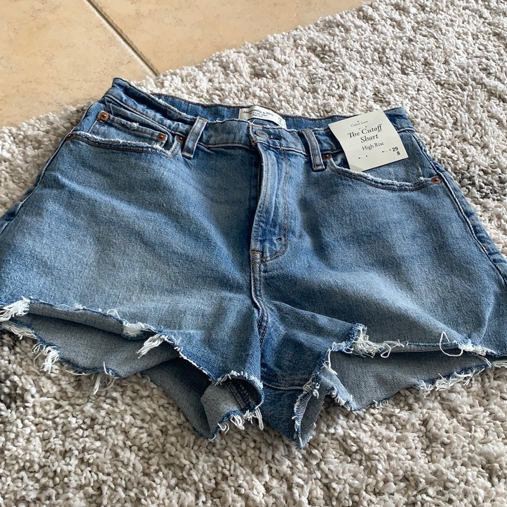 *NWT* Abercrombie & Fitch The Cutoff Short